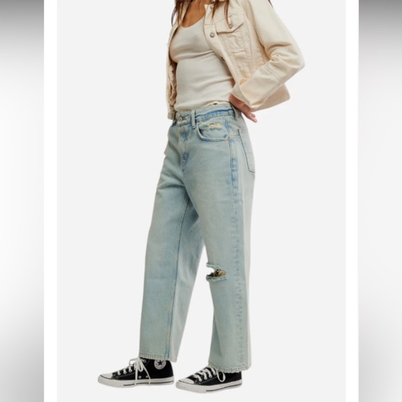 NWT We the Free Free People Deep Trance Boyfriend Jeans (size 27) - Picture 3 of 14